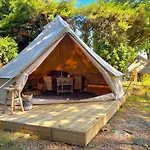 Glamping Spot - En Re Κάμπινγκ
