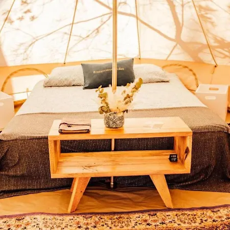Glamping Spot - En Re Campsite *